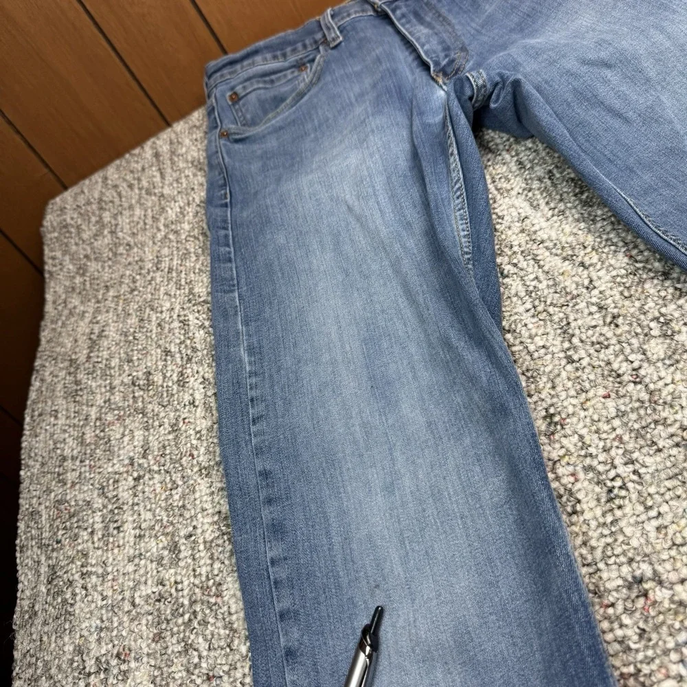Levis 502 Jeans Mens 32x24 Fits 32x32 Regular Tapered Fit Blue Denim
